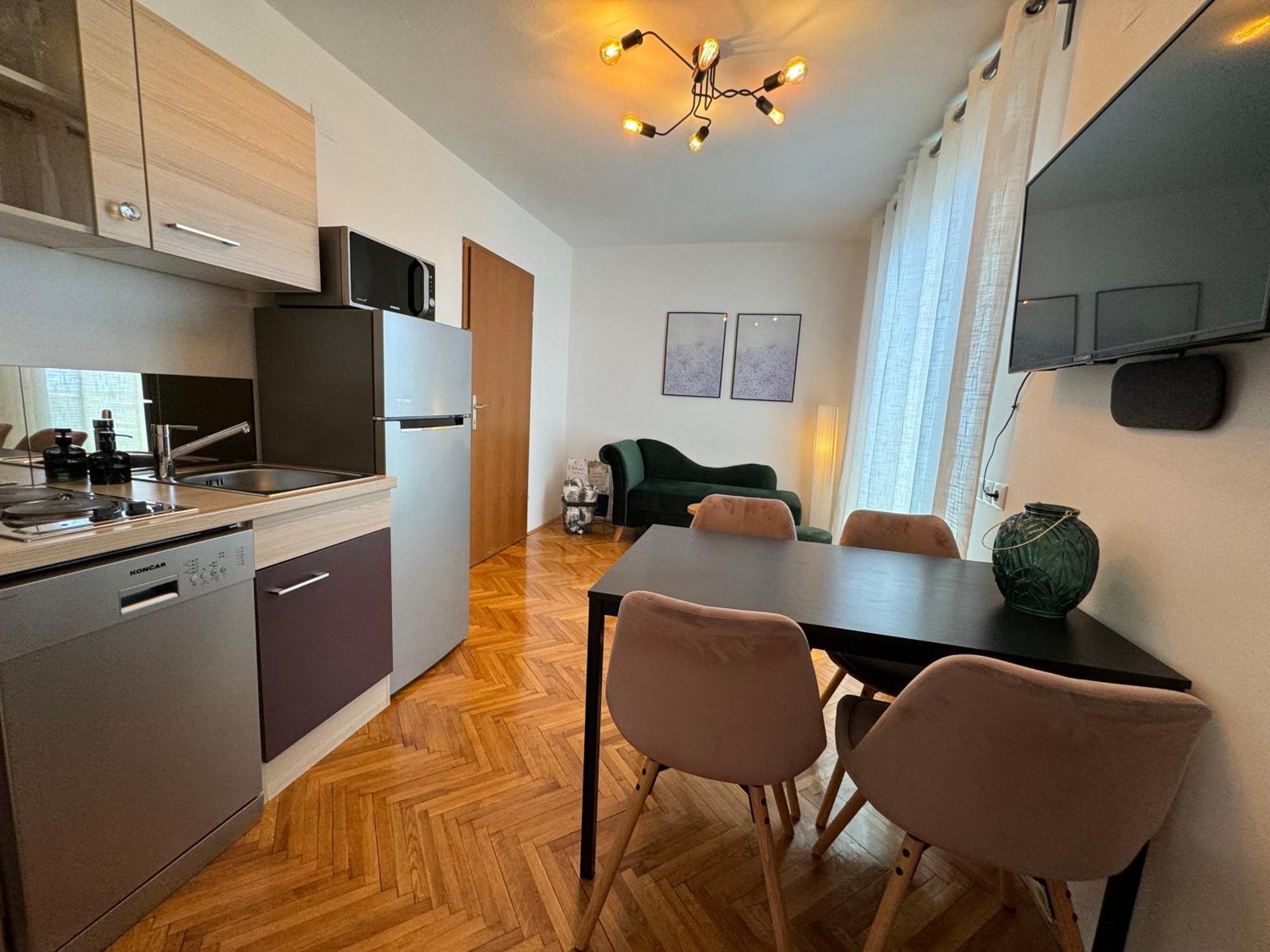 Penthouse Apartment تْسْغيكفانِتْسا المظهر الخارجي الصورة