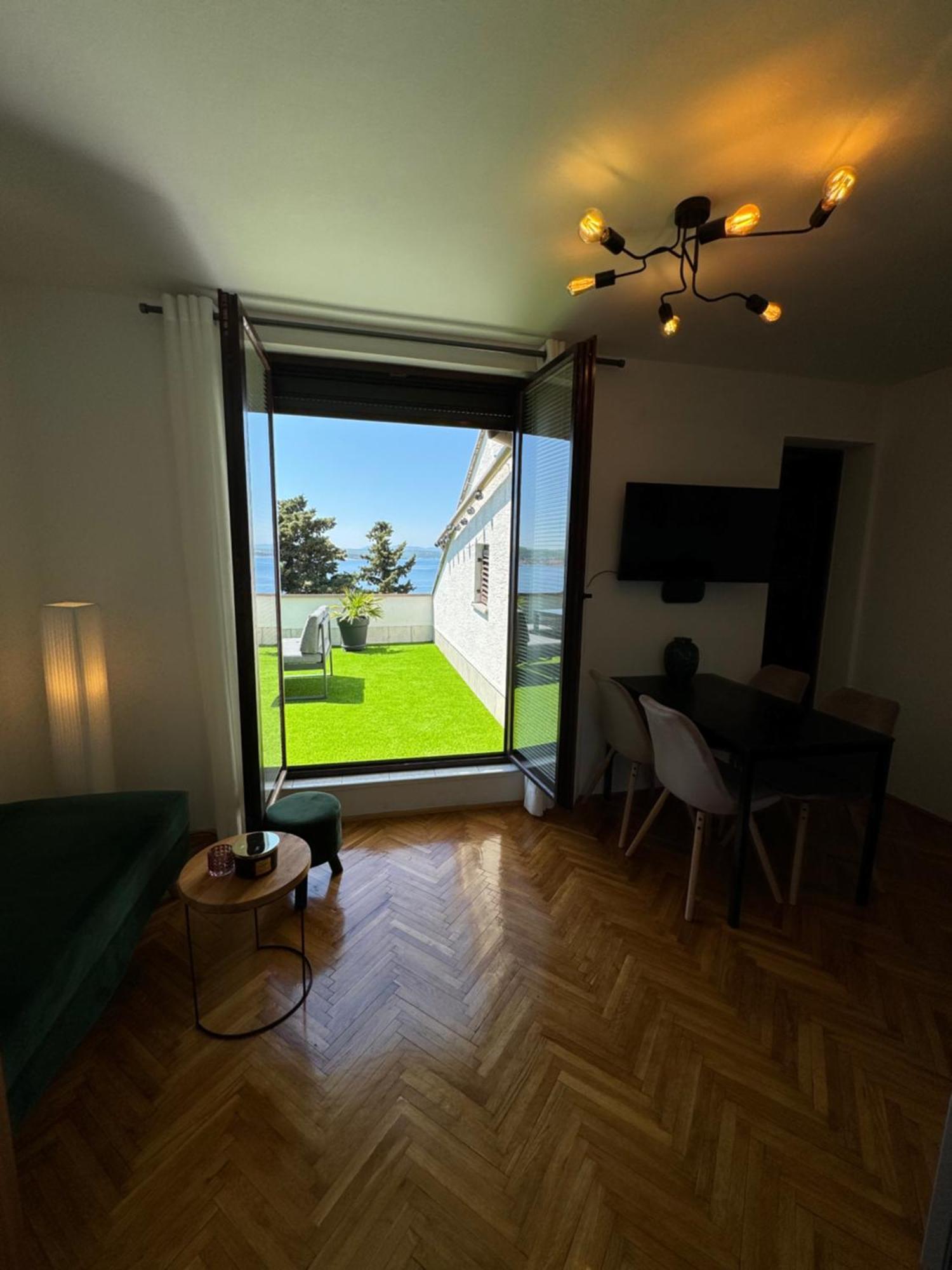 Penthouse Apartment تْسْغيكفانِتْسا المظهر الخارجي الصورة