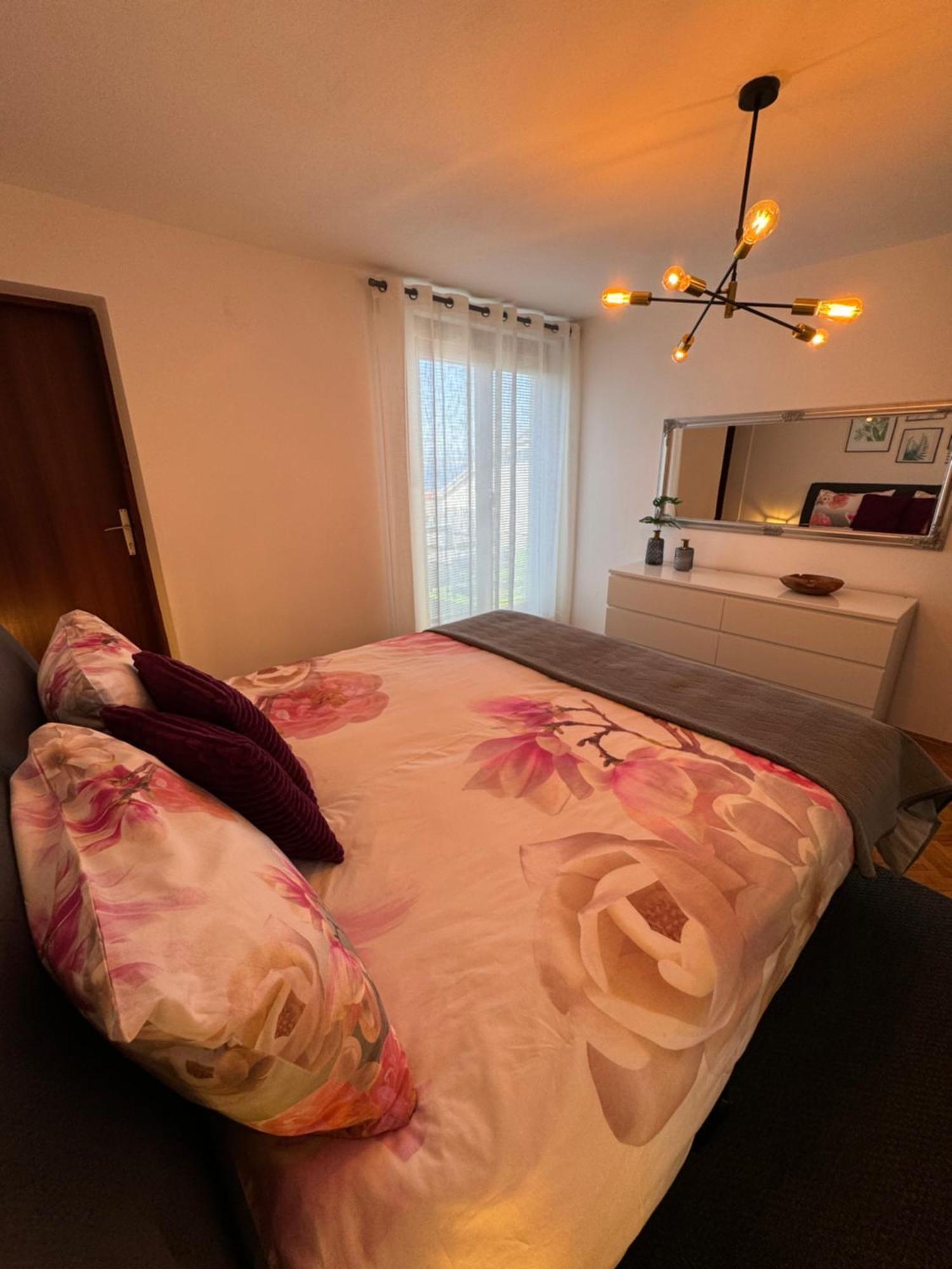 Penthouse Apartment تْسْغيكفانِتْسا المظهر الخارجي الصورة