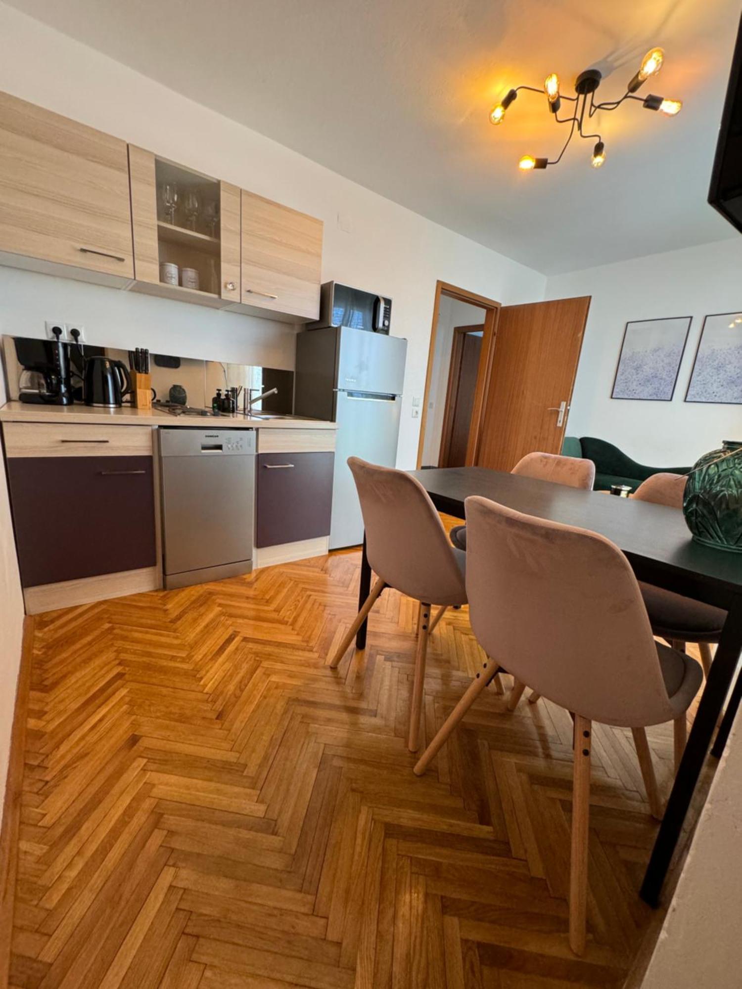 Penthouse Apartment تْسْغيكفانِتْسا المظهر الخارجي الصورة