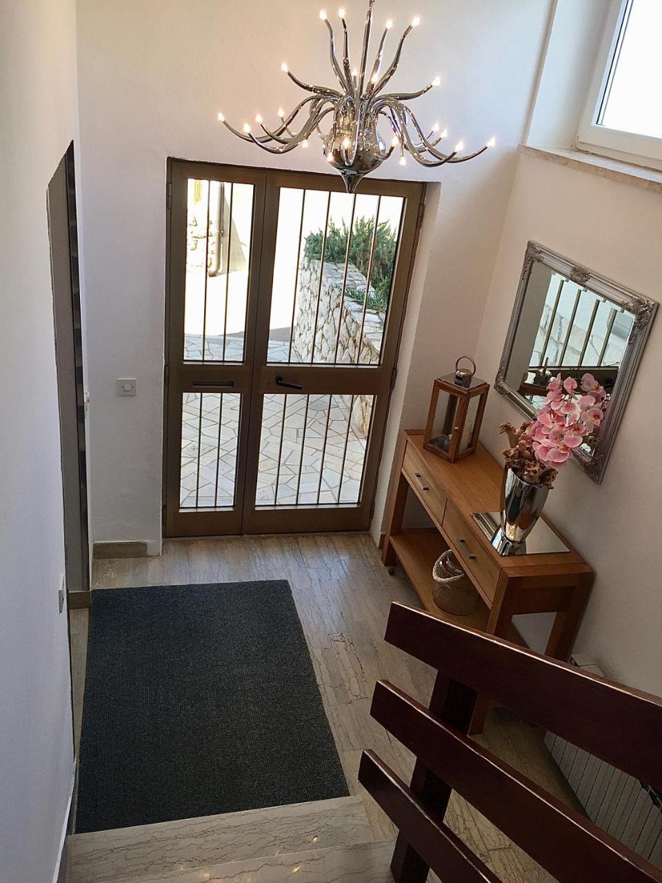 Penthouse Apartment تْسْغيكفانِتْسا المظهر الخارجي الصورة